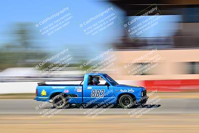 media/Sep-29-2024-24 Hours of Lemons (Sun) [[6a7c256ce3]]/StartFinish (245p-330p)/